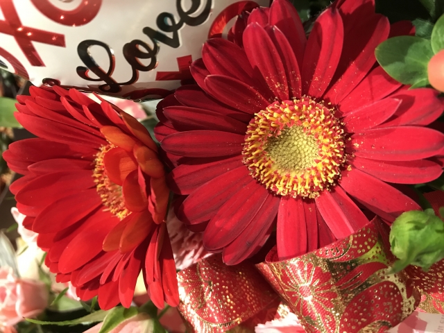結婚お花祝いの花マナー種類花言葉プリザーブドおしゃれバルーン電報